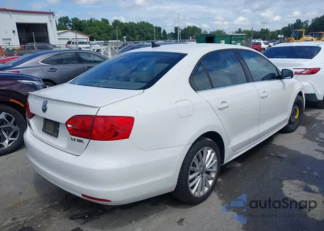 2011 Volkswagen Jetta 2.5L Sel from USA, damaged, VIN 3VWLX7AJ9BM372359